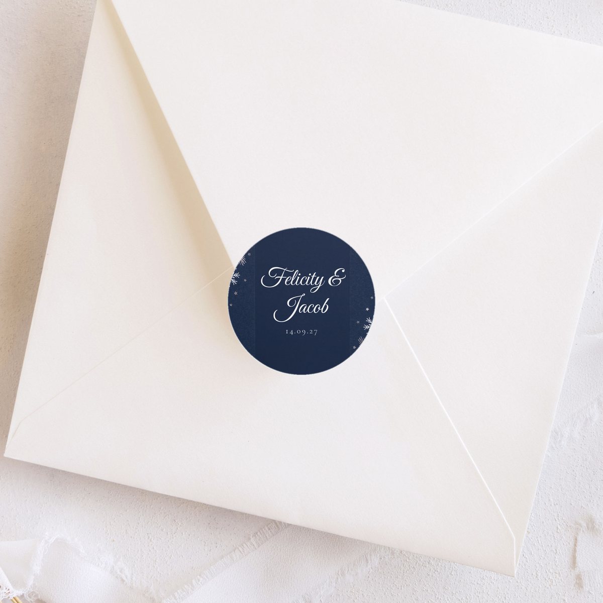 Winter Wedding Round Sticker